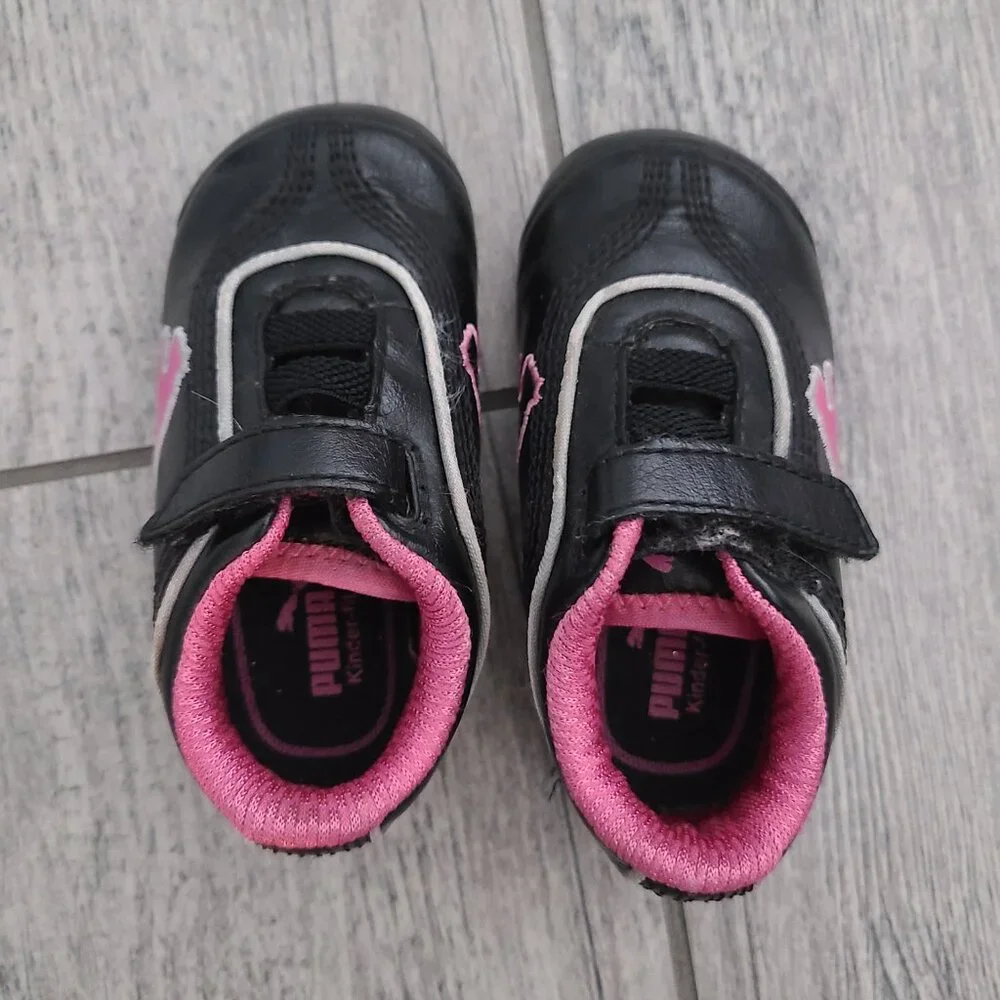 Puma Toddler Sneakers Black Pink Hook & Loop Size 4 baby infant